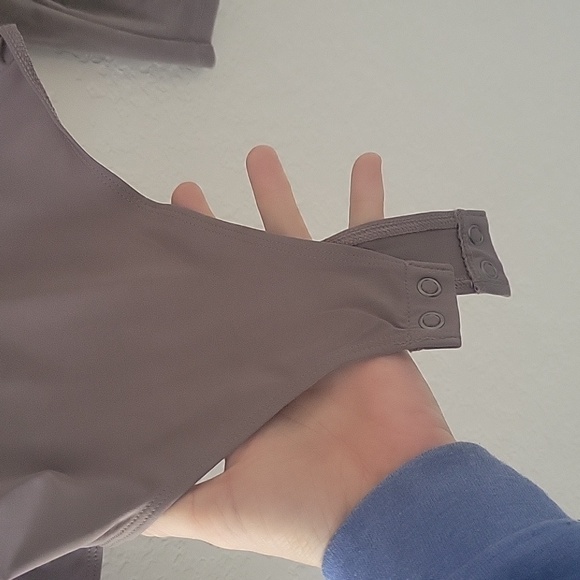 Express velour Bodysuit - Picture 4 of 5